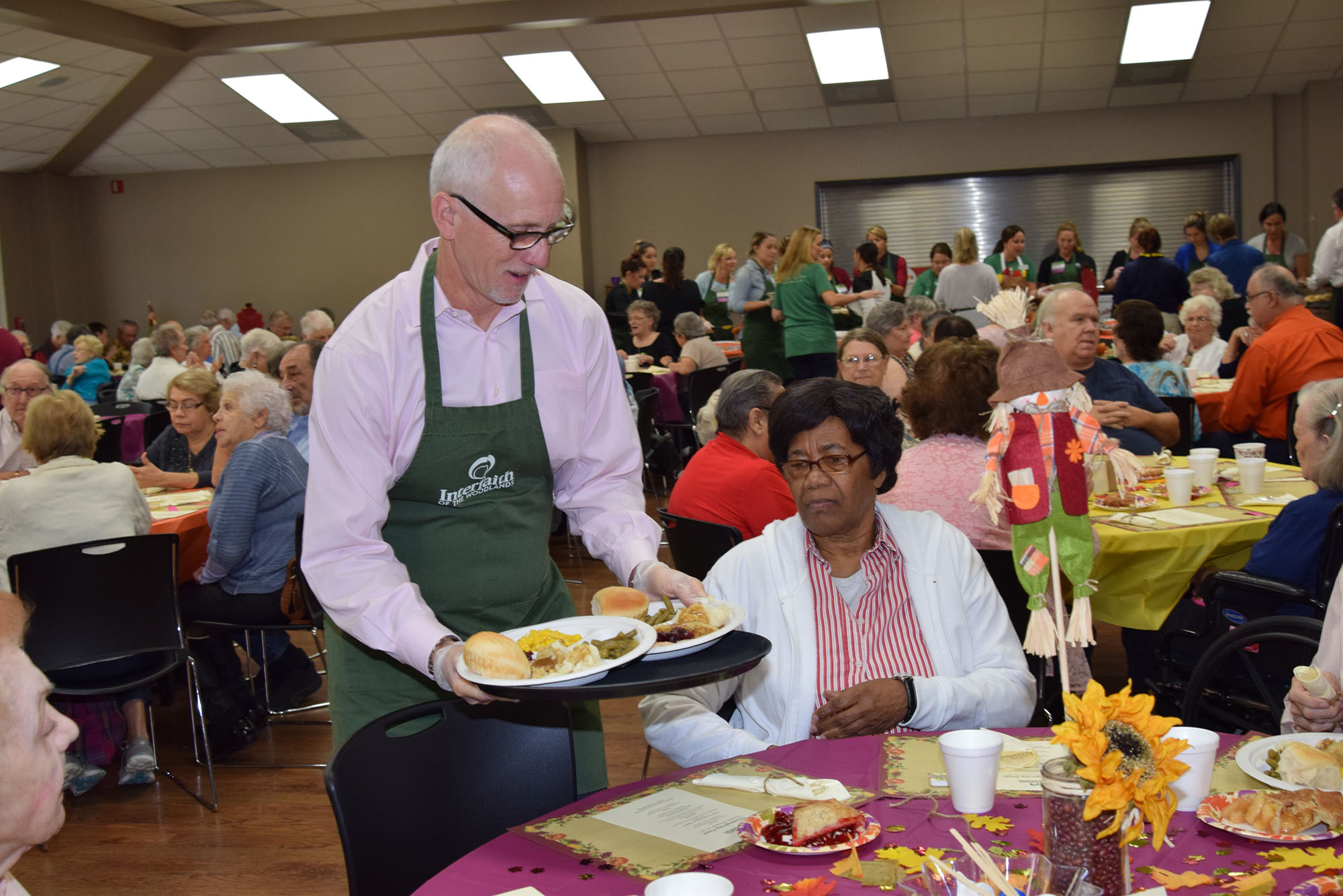 Rob Johnson serving Thanksgiving Meal